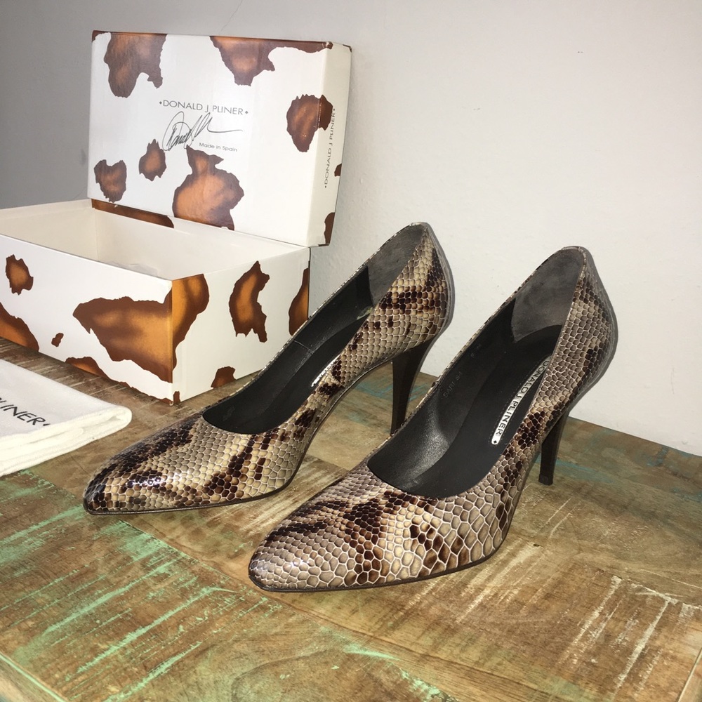 Donald J Pliner Python Heels